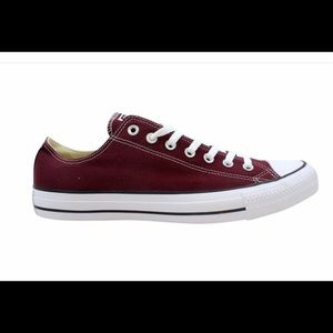 Converse Maroon Chuck Taylor low top (womens 6)